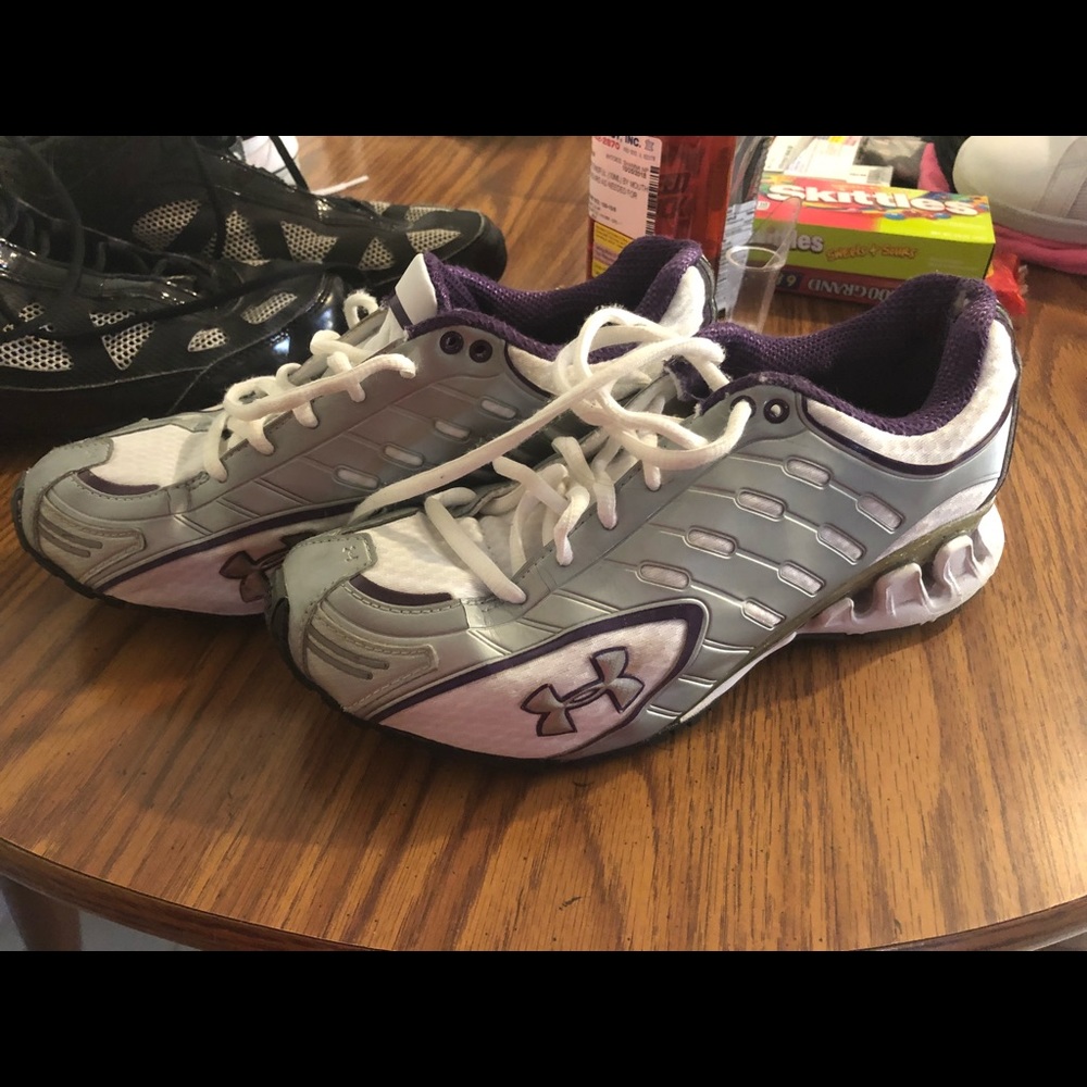 Under armour tennis shoes